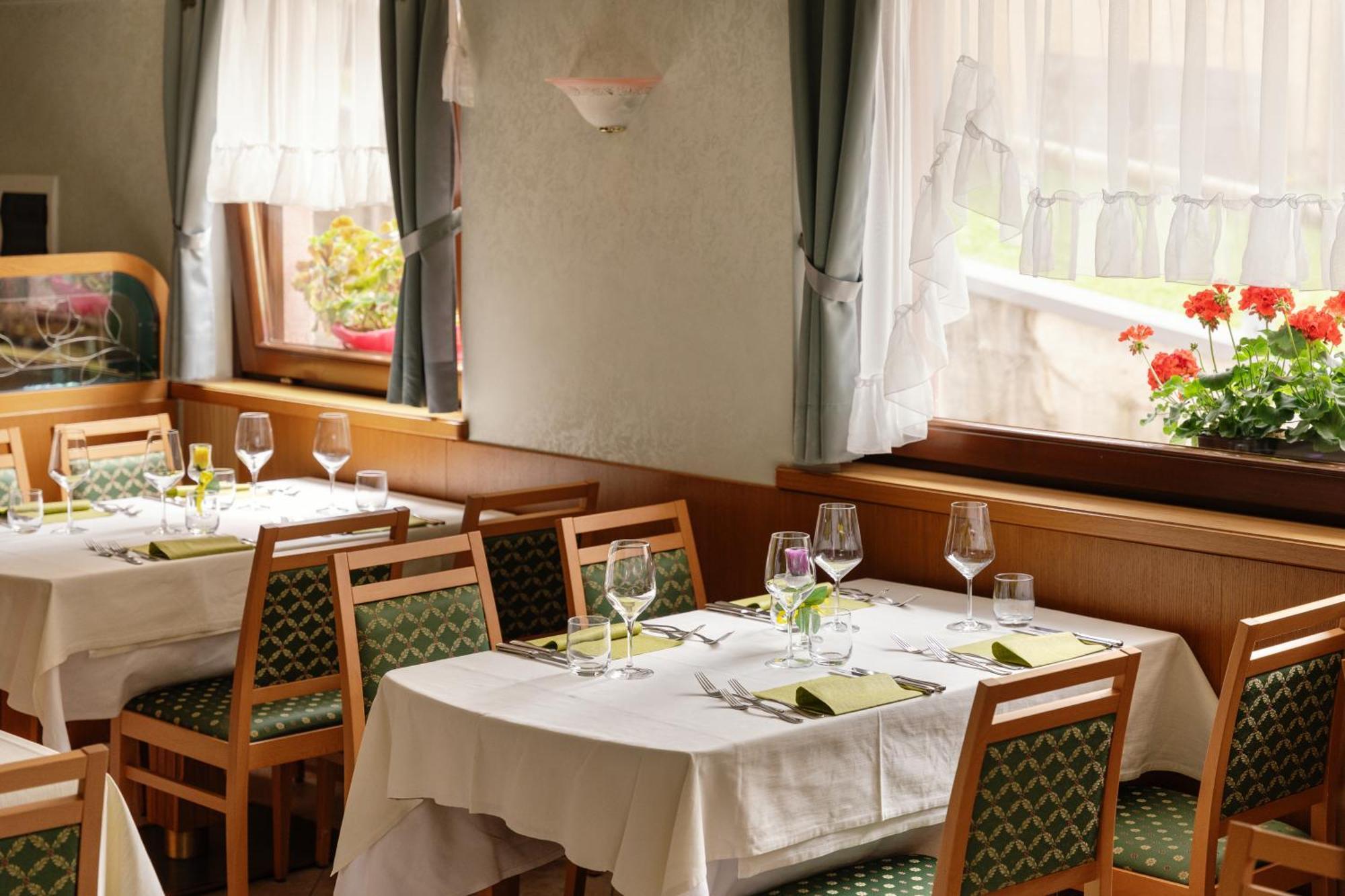 Hotel Villa Emma Madonna Esterno foto