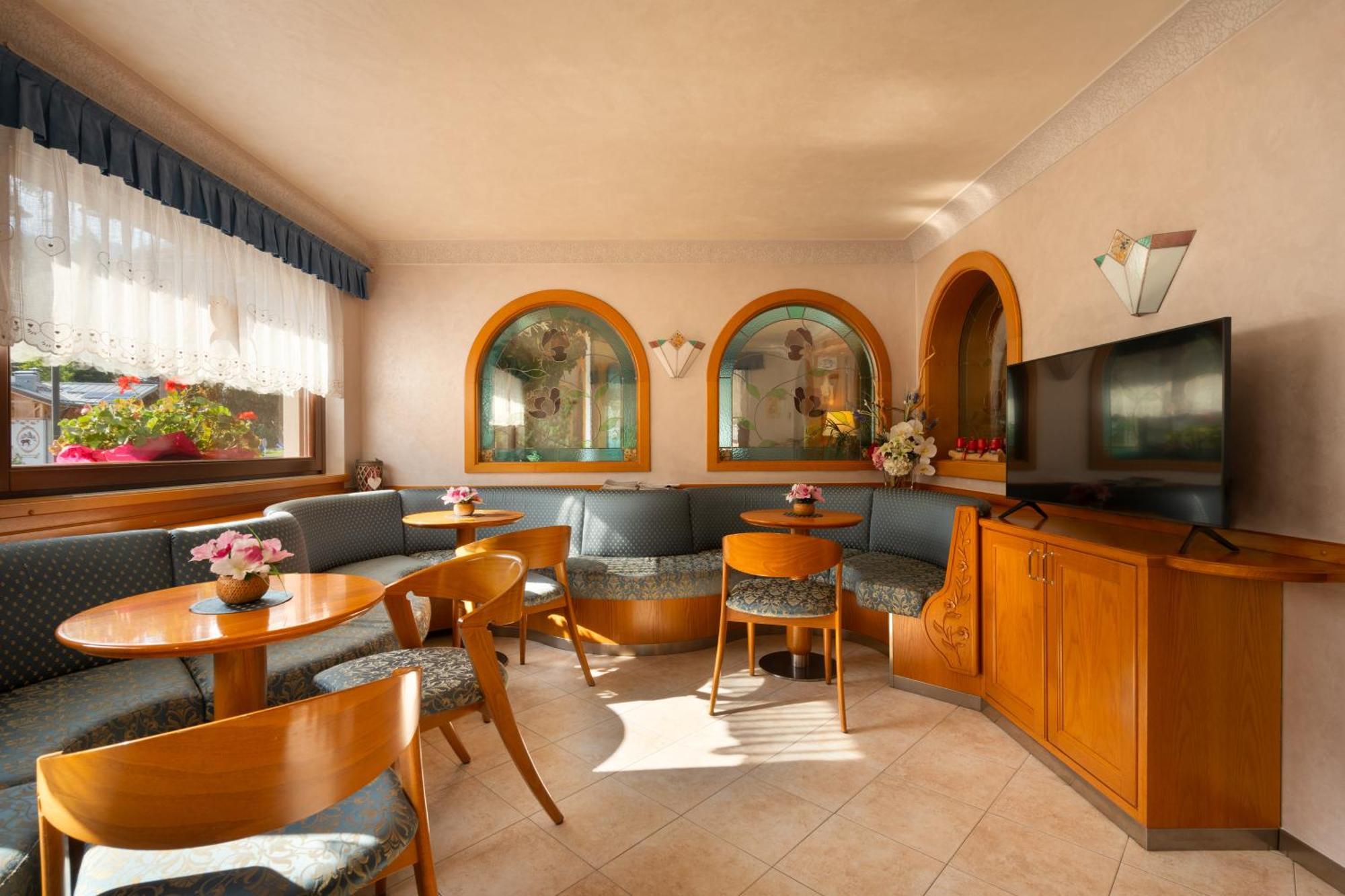 Hotel Villa Emma Madonna Esterno foto