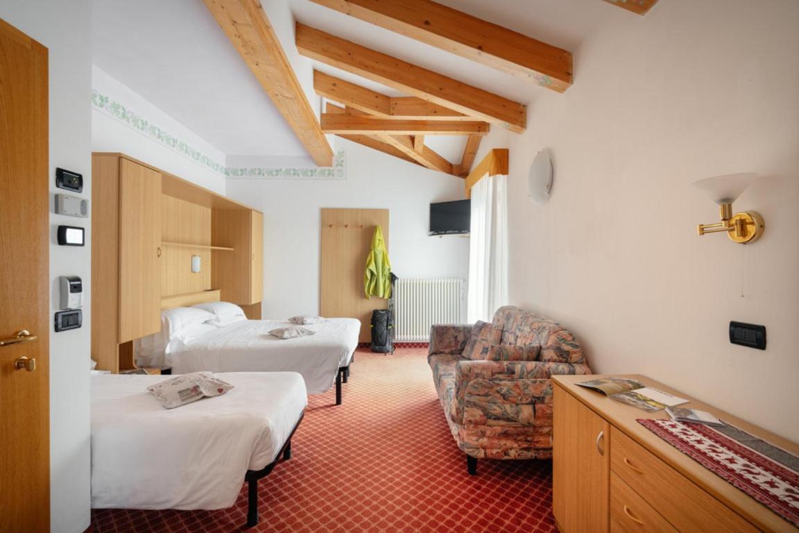 Hotel Villa Emma Madonna Esterno foto